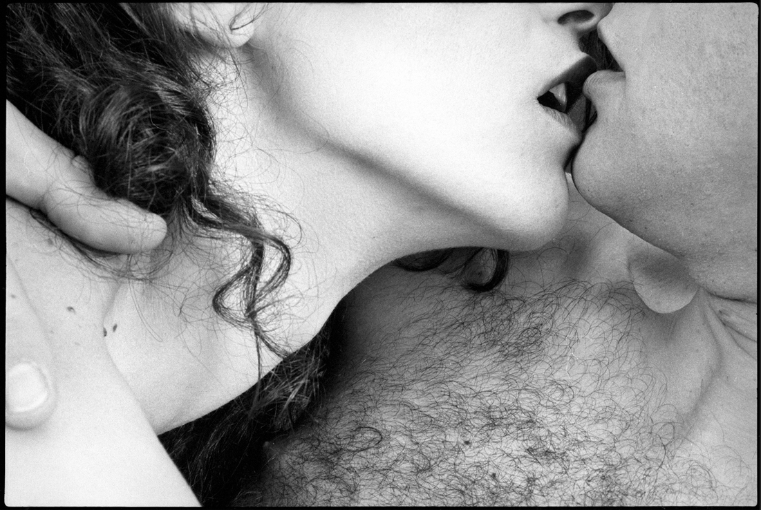 целует мужскую грудь картинки фото 99