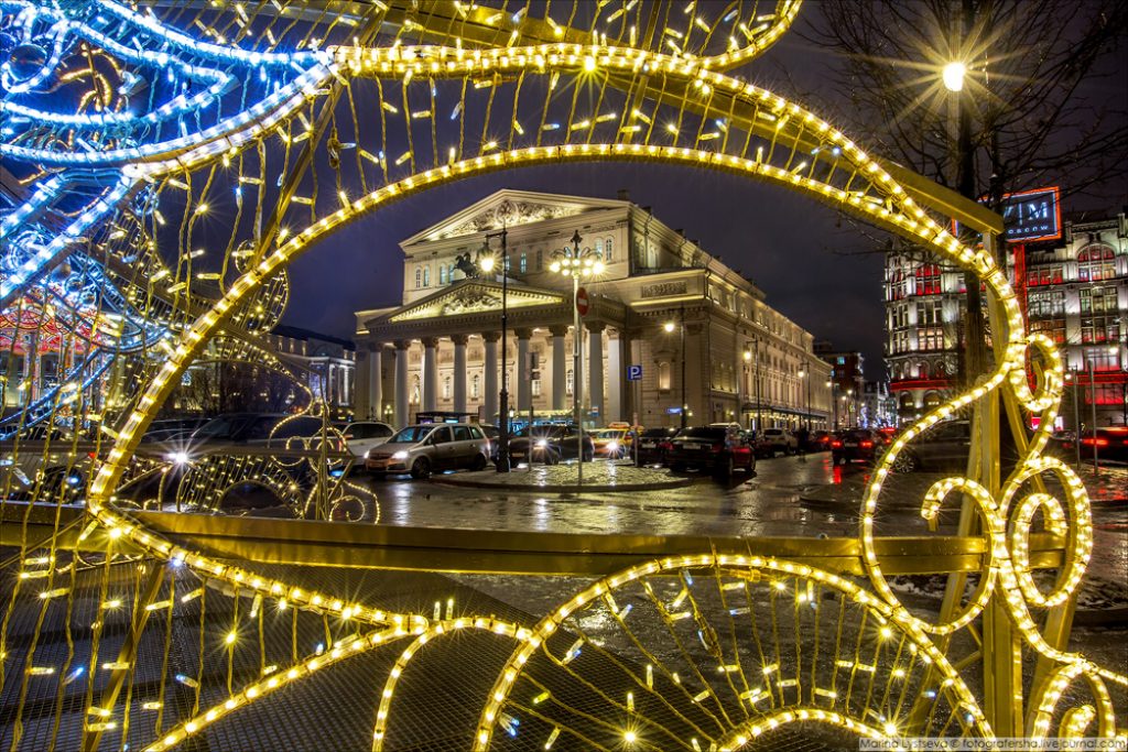 Предновогодняя москва. Театральная площадь Москва 2021 год. Новогодняя Москва. Новый год в Москве. Новогоднее убранство Москвы.